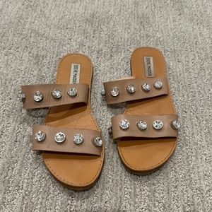 Steve Madden - Tan Leather flats